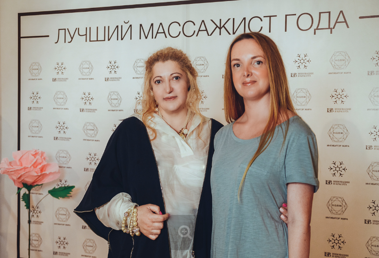 Лариса Идрисова и Ольга Суханова (Selflovers.ru)