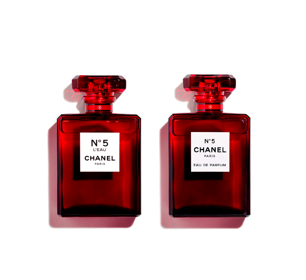 Аромат Chanel № 5 выйдет в красных флаконах